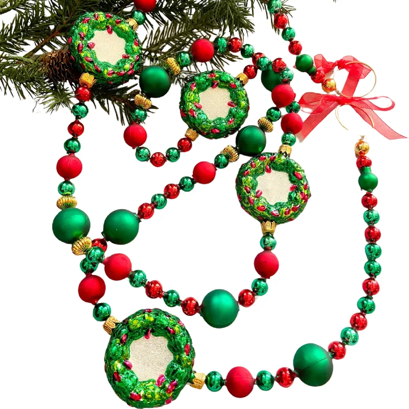 Holly Berry Wreath Blown Glass Christmas Garland