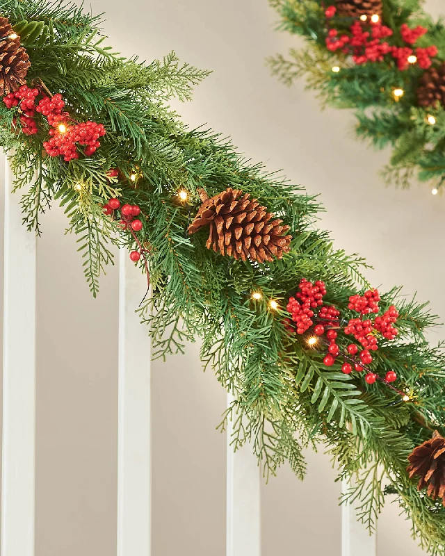 Pre-Lit Decorated Garland & Wreath, Pinecones & Berries